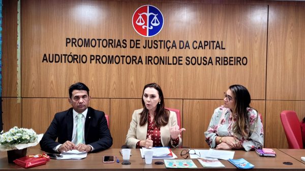 PL-crime-divulgacao-suicidio-Mesa